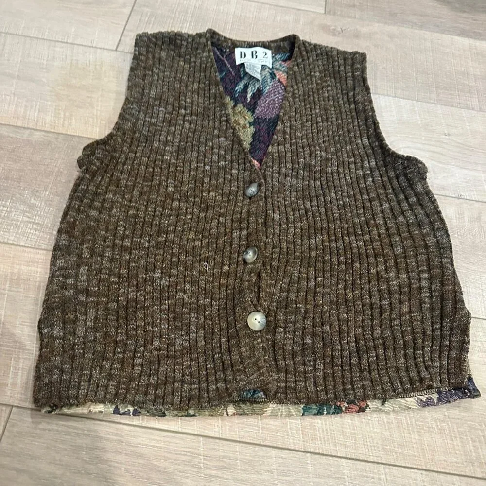 DB2 WOMENS VINTAGE TAPESTRY VEST SMALL TAN 90'S BOHO